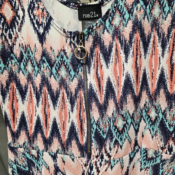 4/$20 Rue 21 | Geometric Print Fit & Flare Mini Dress with Zip Up Front size XS - Picture 2 of 6